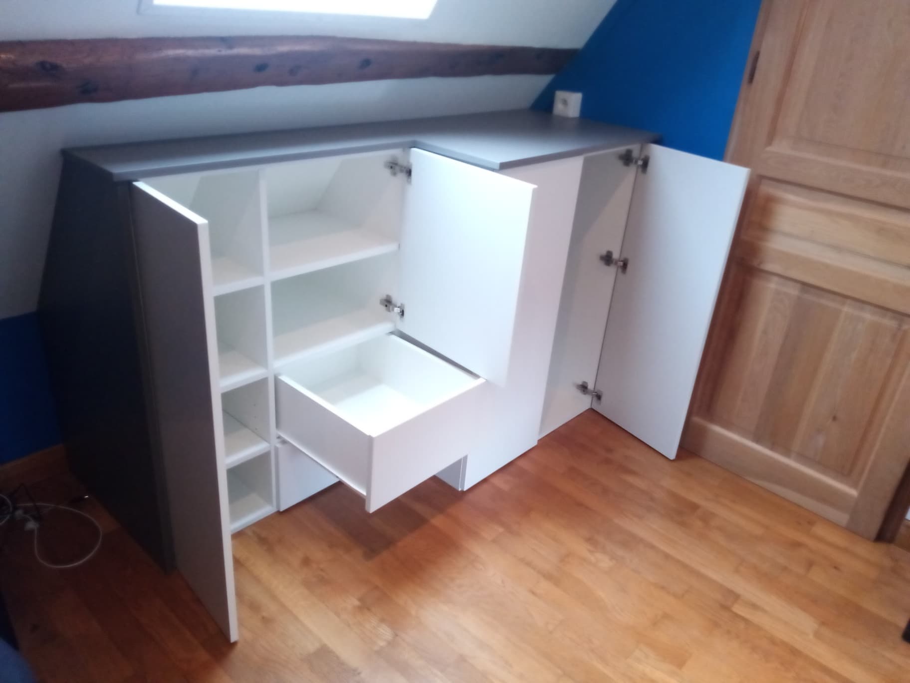 Aménagements chambres – Agencement sur mesure par Mokuton Menuiserie, image 5